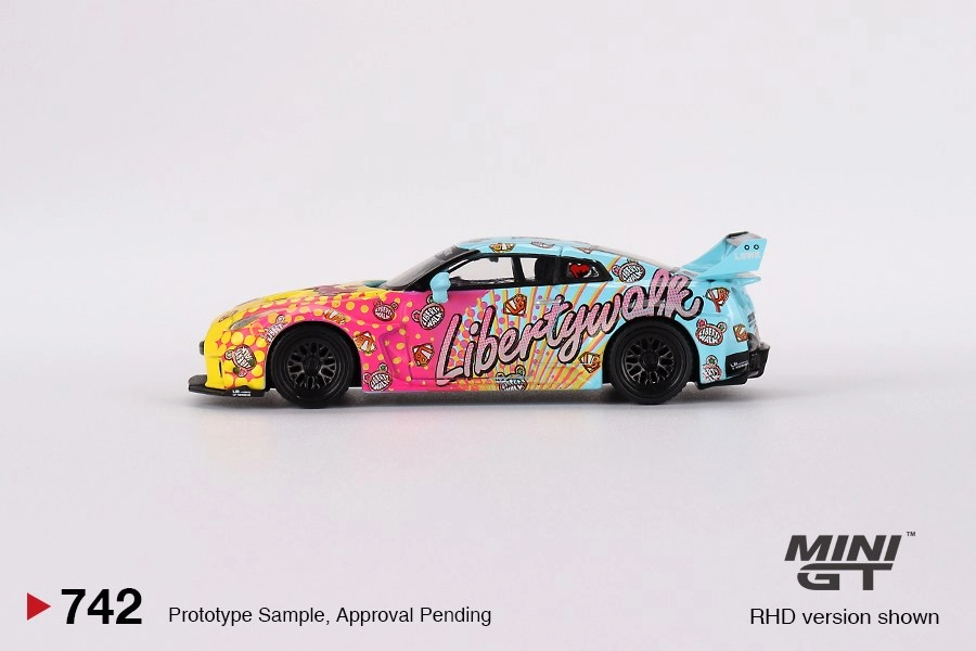 Mini GT LB-Silhouette WORKS GT NISSAN 35GT-RR Ver.1 LBWK KUMA