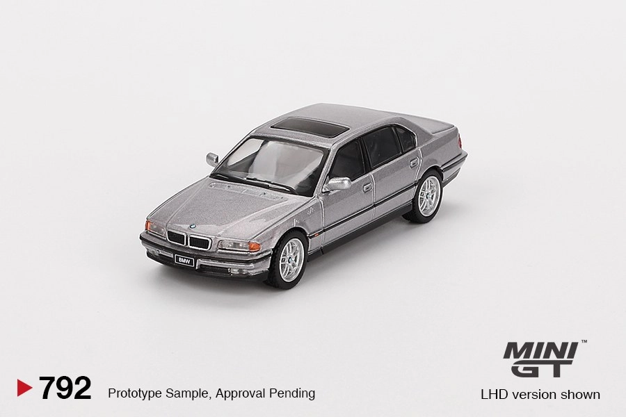 Mini GT BMW 750IL Aspen Silver Metallic Blister MGT00792