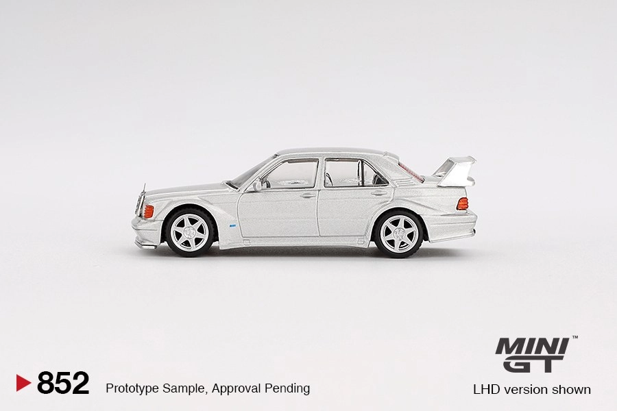 Mini GT Mercedes-Benz 190E 2.5-16 Evolution II Astral Silver Blister MGT00852