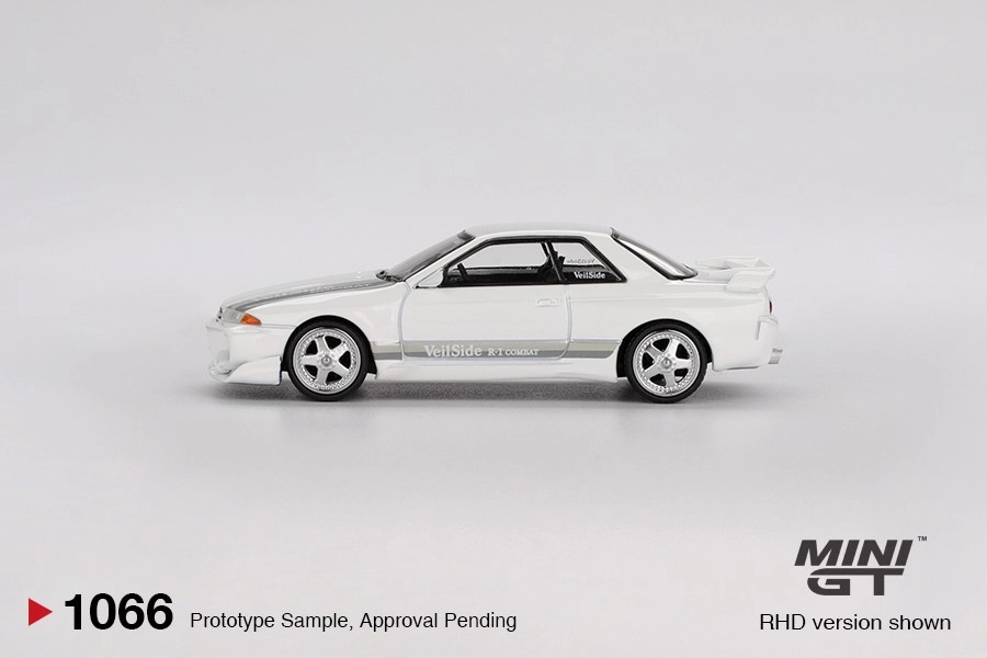Mini GT Nissan Skyline GT-R (R32) VeilSide Combat C-I White Blister