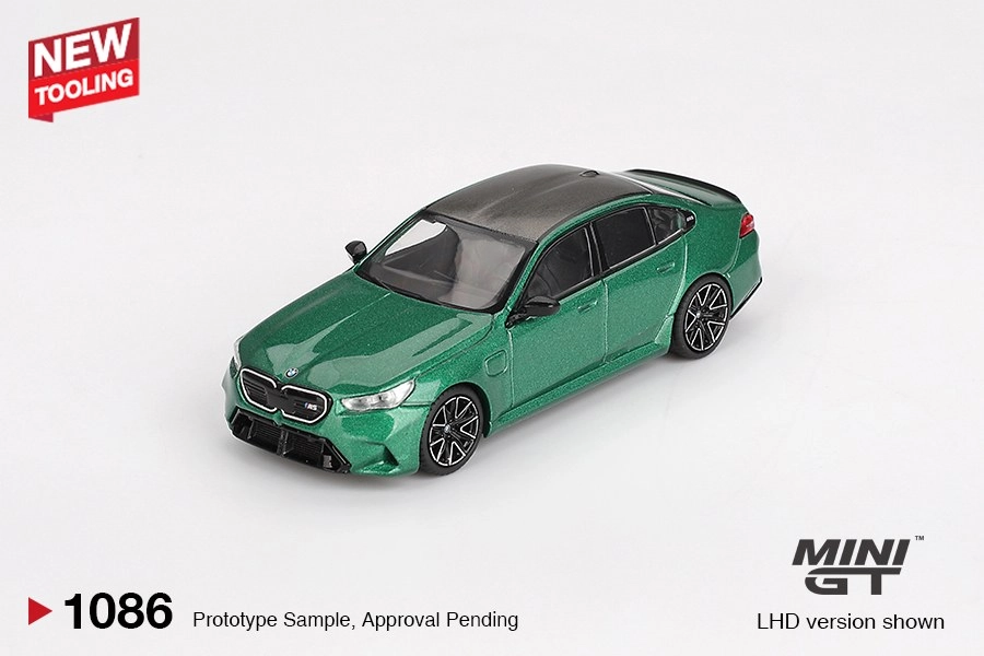 Mini GT BMW M5 Isle of Man Green Metallic MGT01086