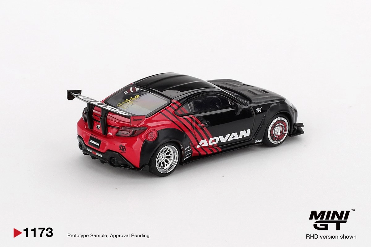 Mini GT Toyota GR86 LB★Nation Advan
