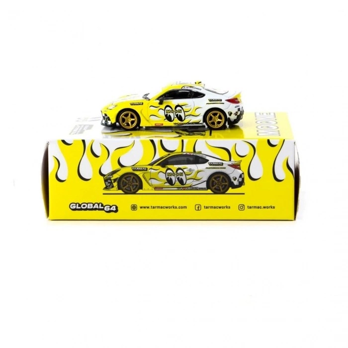 Tarmac Works Toyota GR86 Mooneyes