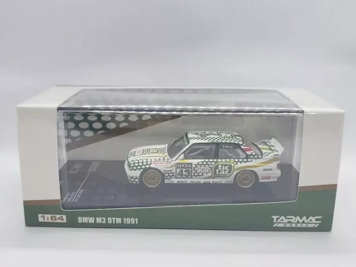 Tarmac Works BMW M3 E30 DTM 1991 Beyaz-Yesil